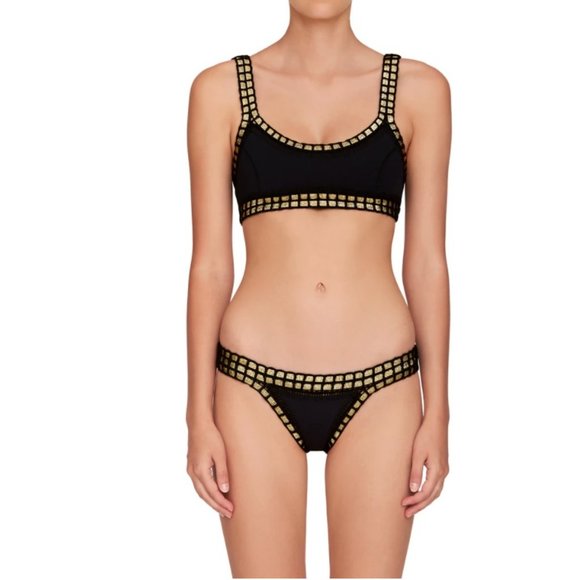 Kiini Chacha Scoop neck bikini top regular size me - Picture 2 of 7